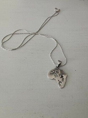 Vintage 925 silver Africa map pendant with motifs and chain
